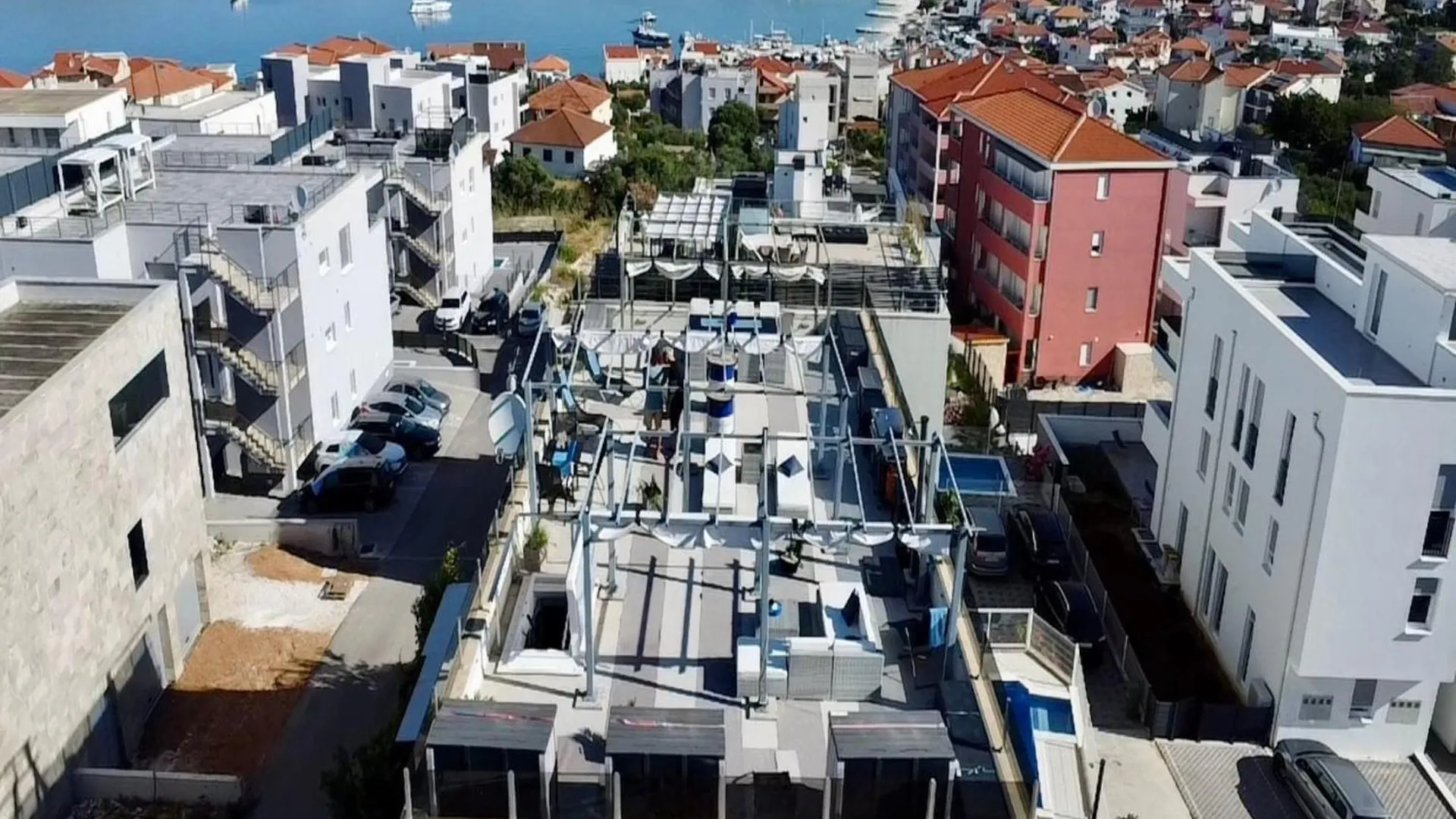 Oceanview Deluxe Penthouse Apartment With 89M2 Living Space & 90M2 Roof Terrace Trogir Croatia