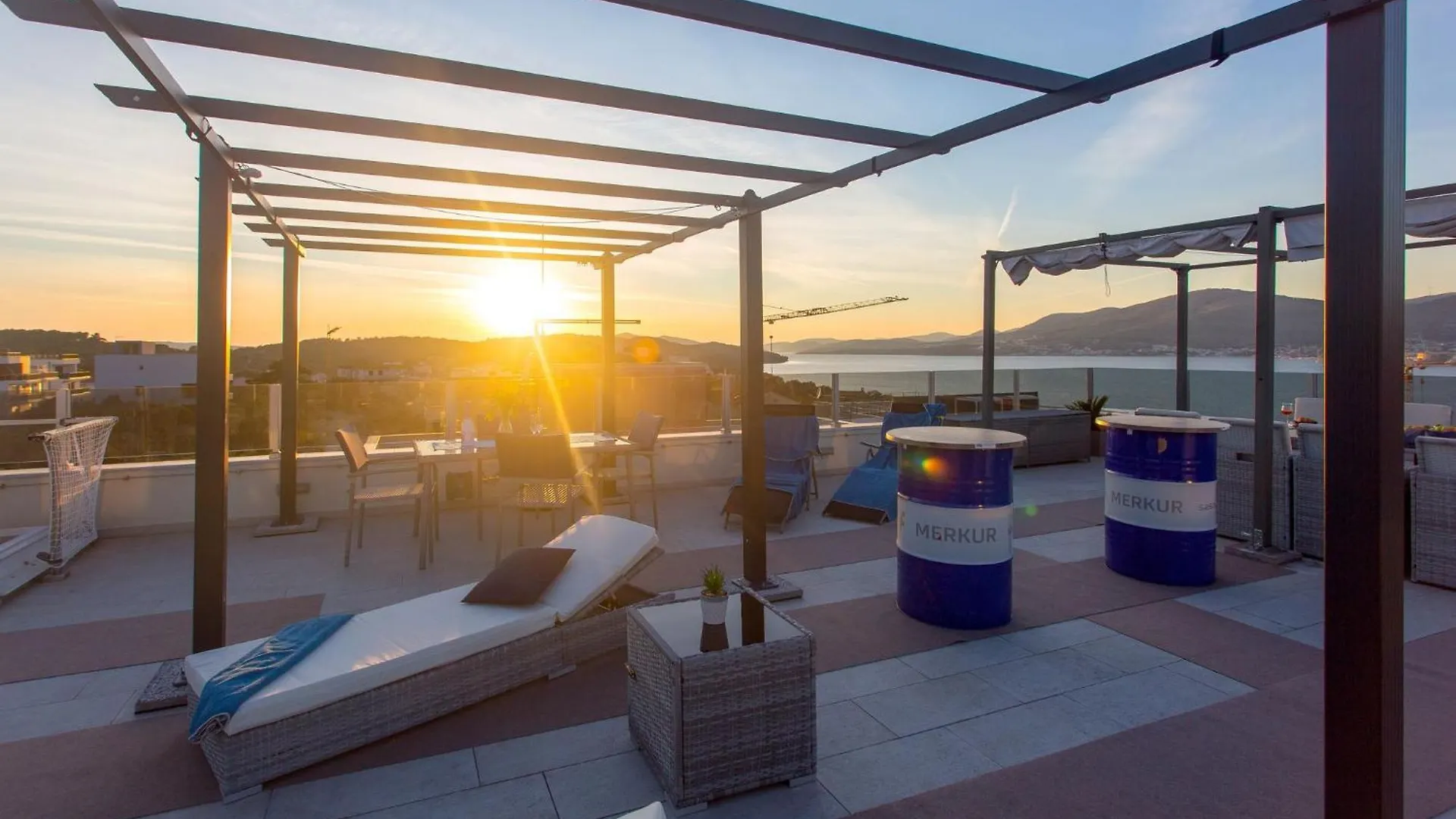 Oceanview Deluxe Penthouse Apartment With 89M2 Living Space & 90M2 Roof Terrace Trogir Croatia